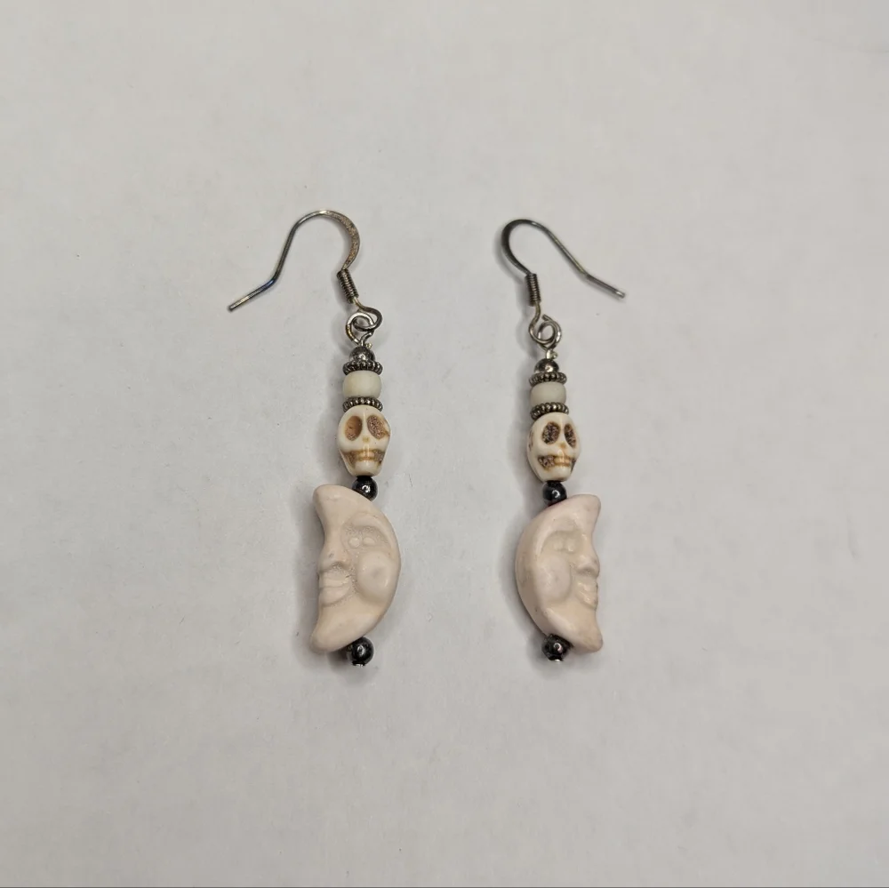Skull and Moon Earrings - Picture 3 of 9
